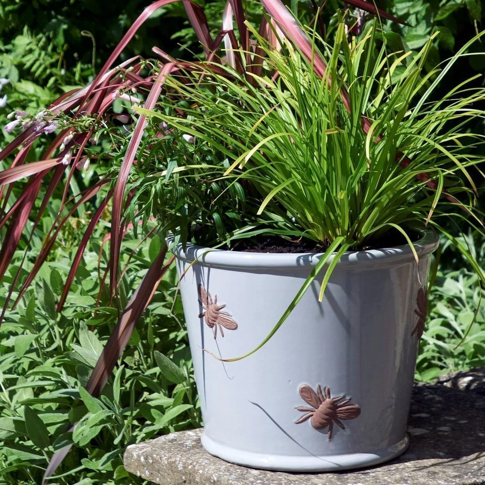 Woodlodge 38cm Green Bee Planter 4 Woodlodge 38cm Green Bee Planter - Image 2